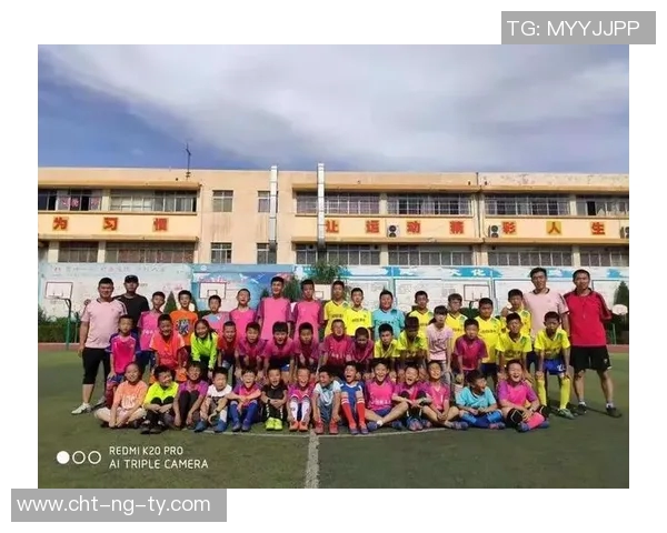 足球教案设计探索与实践提升学生综合素质与团队合作能力的有效策略