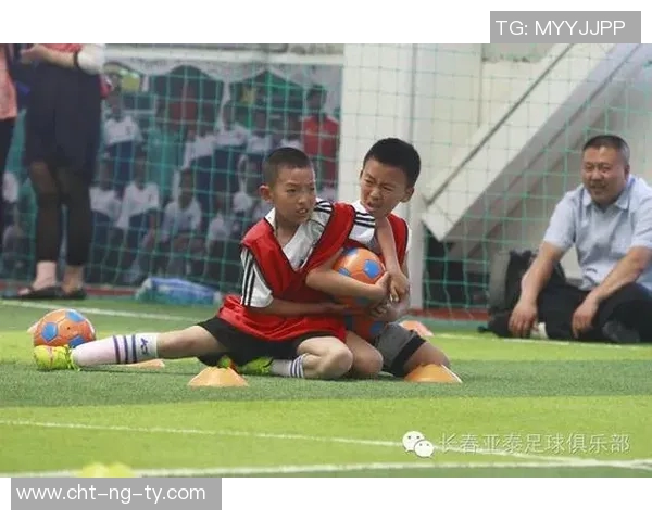 高考足球专业的选择与发展路径探讨助你实现体育梦想与学业双丰收